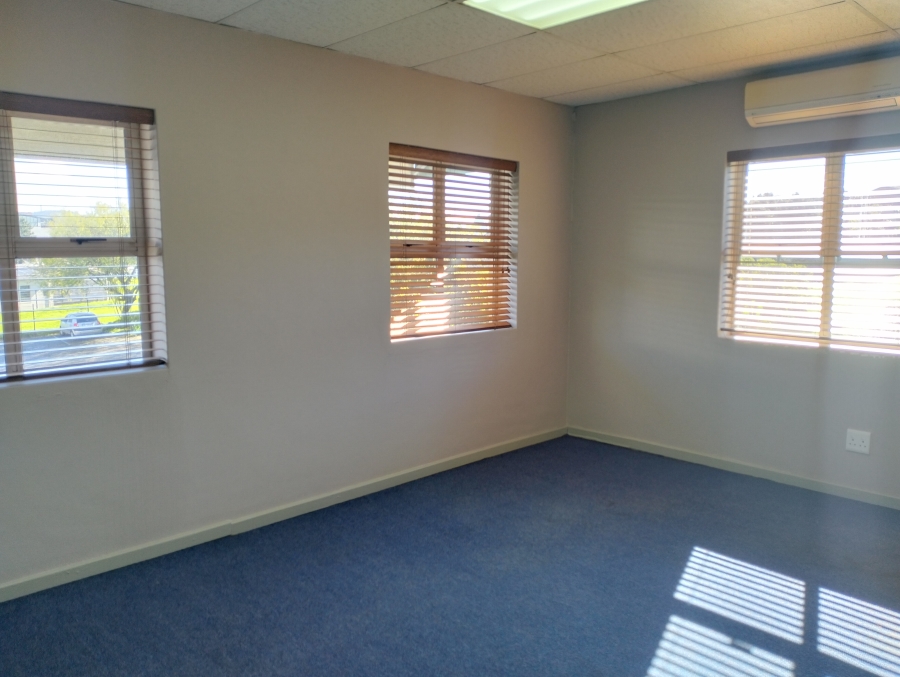 To Let Commercial Property for Rent in Rosenpark Western Cape